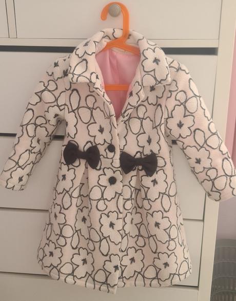 Dievcensky kabatik, 110