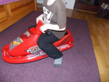 Nafukovací vodný skúter, 