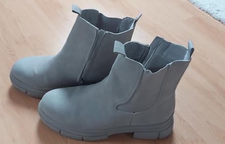 Členkové čižmy, 39