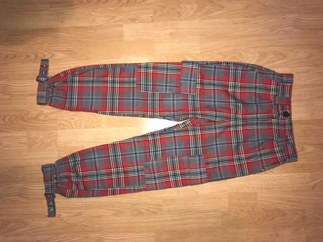 Super nohavice znackove, bershka,34