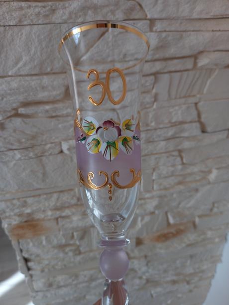 Pohár s 30tkou, 