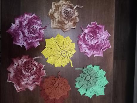 Retro háčkované listy, 