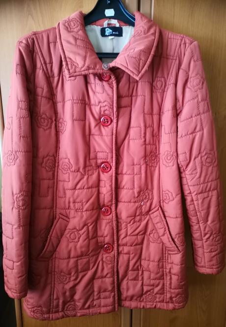 Dámsky kabát /vetrovka, 44