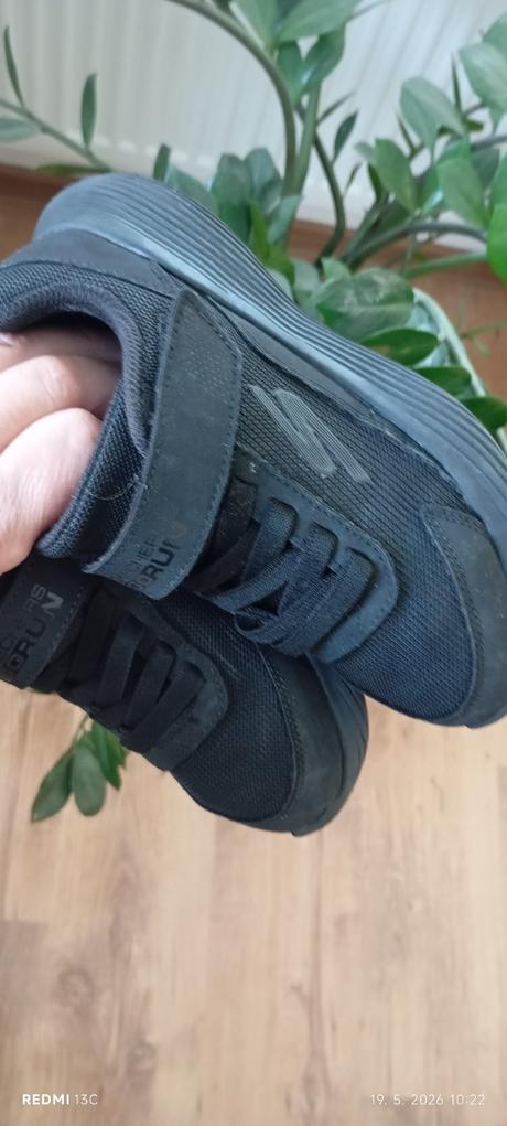 Tenisky, skechers,32