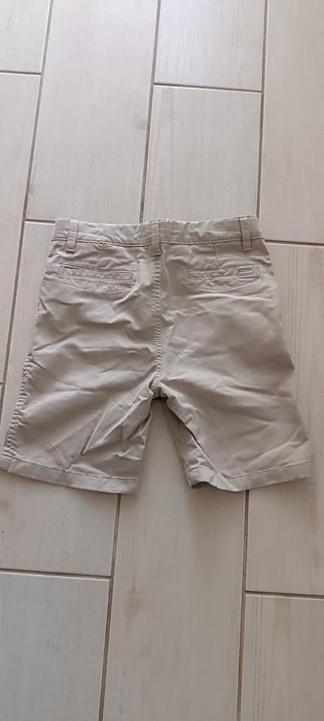 Šortky, zara,134