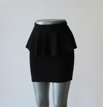 Elegantná čierna peplum sukňa puzdrový stri, bershka,s