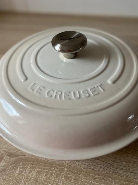Liatinový hrniec le creuset, 