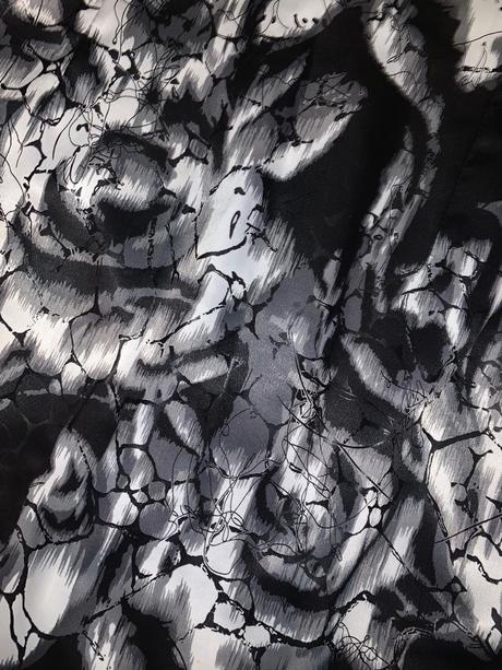 Čierna elegantná sukňa, m