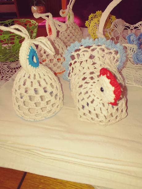 Hackovany košík decka vajíčka., 