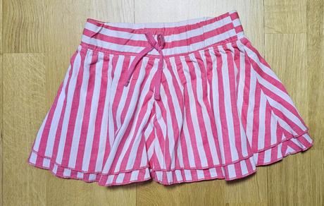 Pásikavá suknička, 92