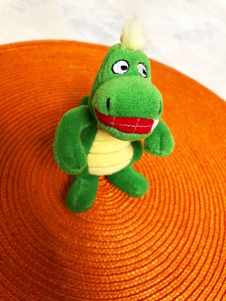 Závesné zvieratko s úchytkou na kočík,