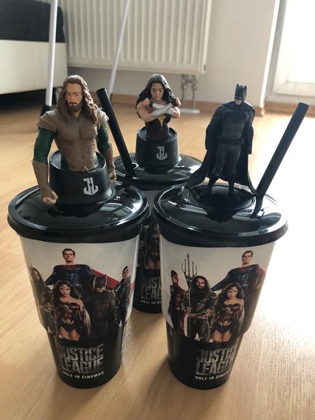 Plastové poháre z kina justice league, 