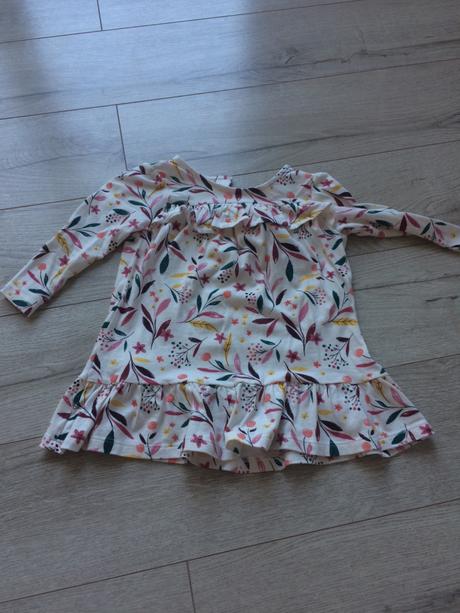 Krásny komplet šaty a kožušinová vesta, f&f,80