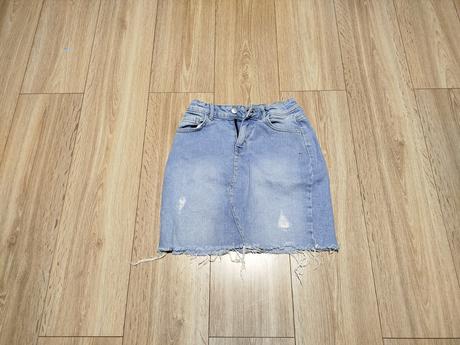 Riflová sukňa, 146