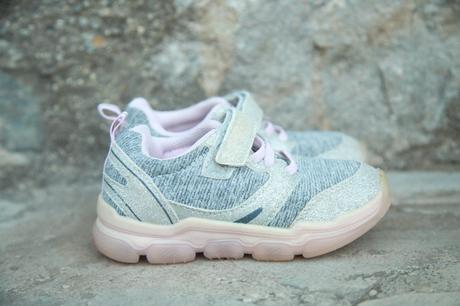 Tenisky, topánky svietiace, lupilu,26