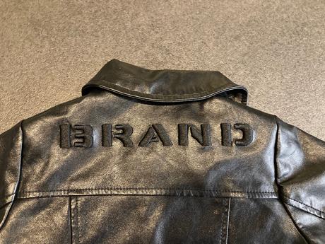 Koženkova bunda svedskej znacky the brand, 80