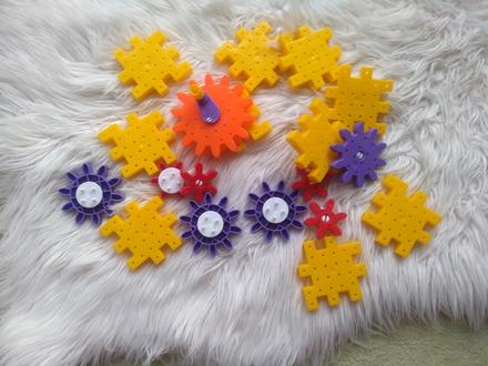 Stavebnica quercetti ozubene kolesa,