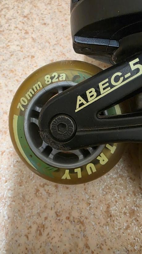 Detské nastaviteľné kolieskové korčule veľ. 30-33, 31