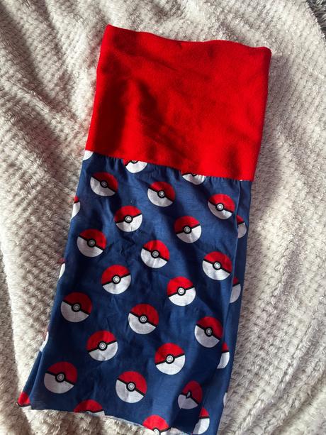 Detsky šál pokemon, 