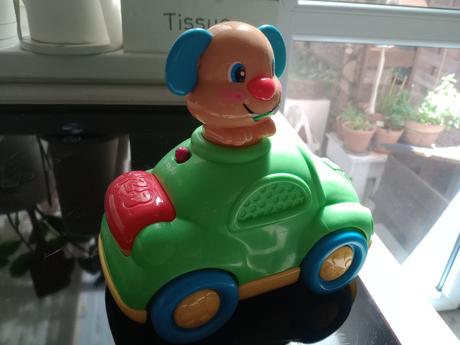 Autíčko fischer price,