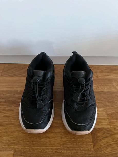 Tenisky, reserved,32