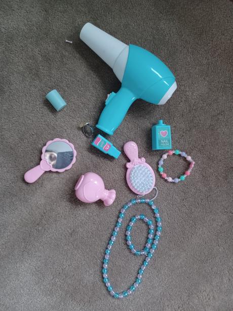 Kozmetický stolík, 