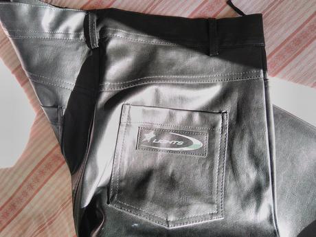 Nove kozene panske nohavice, 48