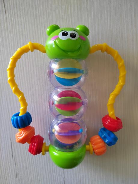 Motýľ s guličkami,