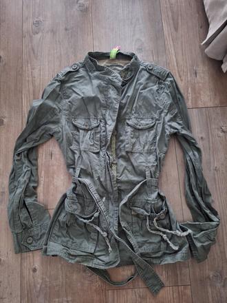Khaki bundicka, primark,38