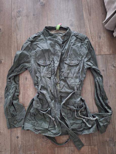 Khaki bundicka, primark,38
