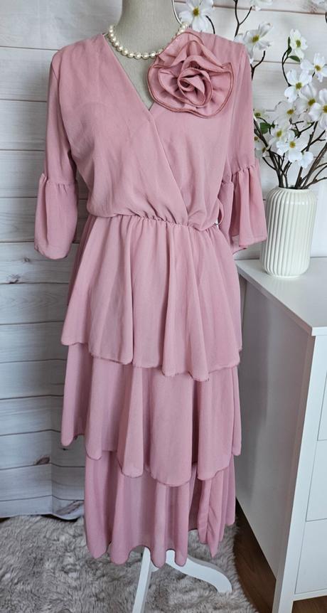 Krásne ružové šaty, m