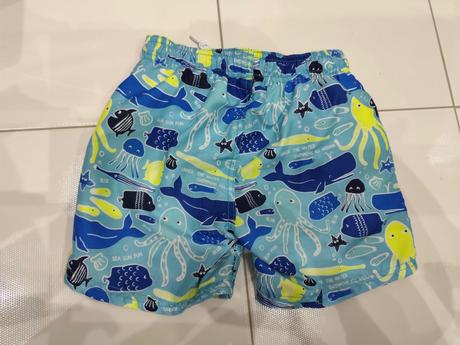 Predám chlapčenské kraťasy/plavky, 