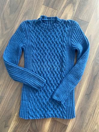 Pletený pulovrik predĺžený s, s