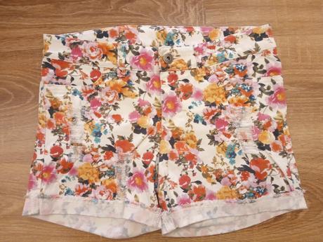 Kraťasy, bonprix,32