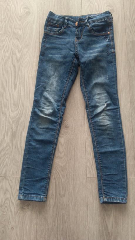 Rifle s kamienkami, debenhams,134