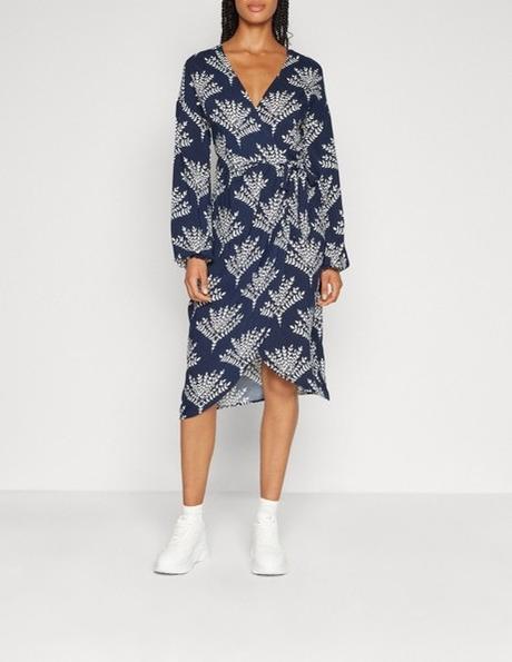 Dámske šaty vila, veľ. 36/s, s