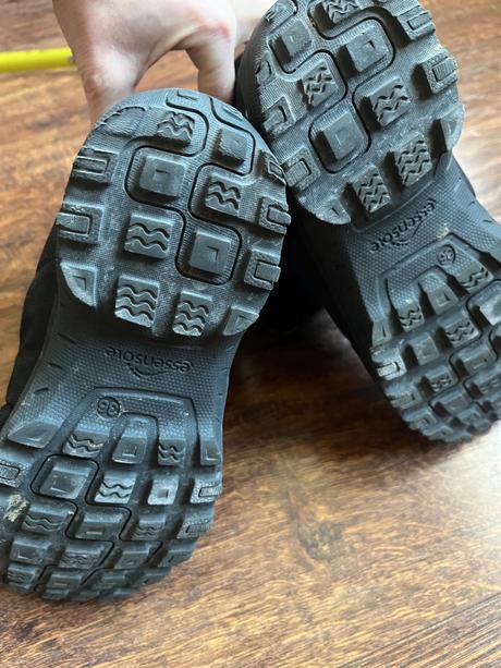 Snehule v dobrom stave, decathlon,36