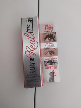 Benefit . they're real magnet - maskara, vzorka, 