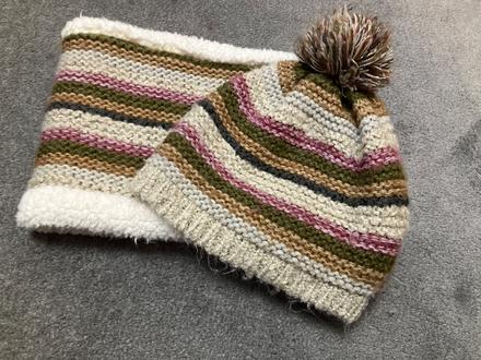 Nakrcnik s ciapkou zimny, zara