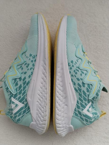 Nazúvacie tenisky, deichmann,35