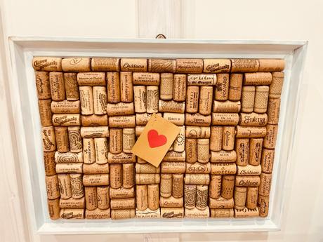 Nástenka - dekorácia z vínových korkov 2, 