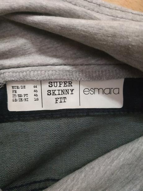 3x tehotenské rifle, 44