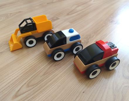 3x drevené kombinovateľné autíčko, 