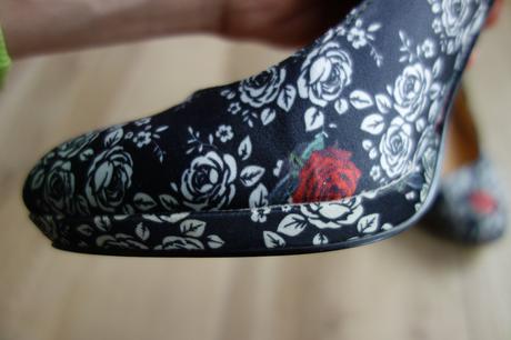 Baťa lodičky kvetované, baťa,39