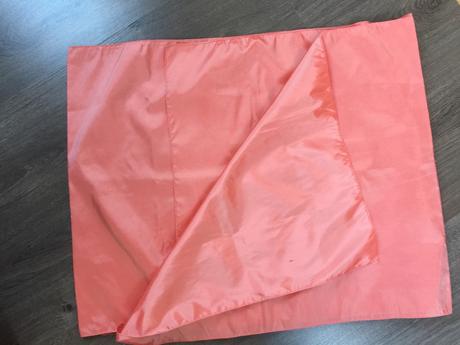 Spoločenské šaty, m