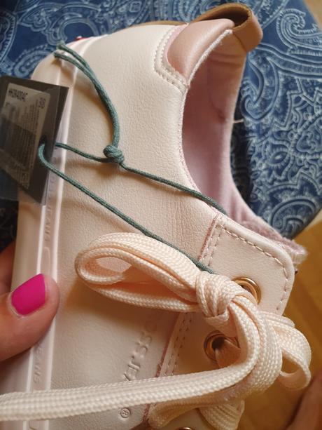 Ružové tenisky, 38