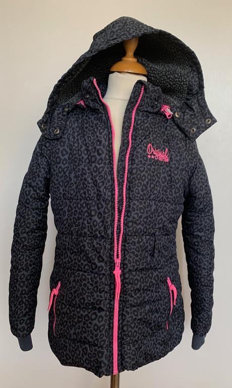 Dievčenská vetrovka na zimu s kapucňou, 134