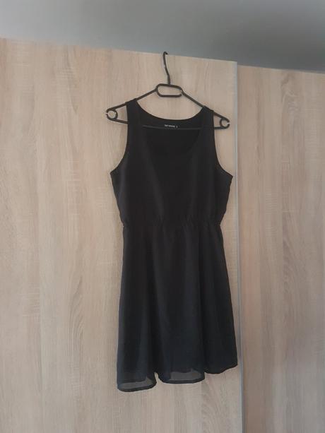 Krásne jednoduché šaty, terranova,s