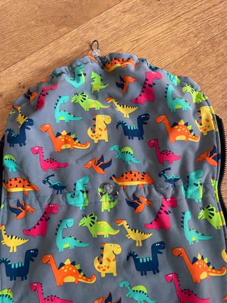 Vsada do bundy alebo mikiny, 