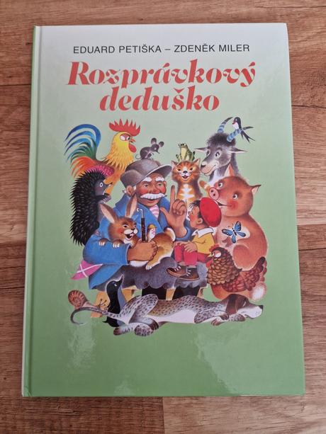 Knižka rozprávkový deduško, super stav, 